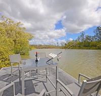River Front Tranquil Retreat - Rental Cars