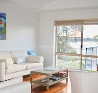 Riverside Views Hawks Nest - Rental Cars