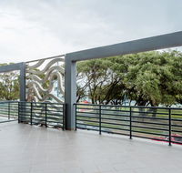 Rockingham Beachfront Apartment - Rental Cars