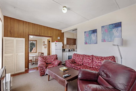 Ronem Cottage, 5 Gloucester Street - Rental Cars 3