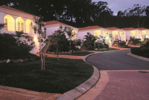 Royal Woods Resort - Rental Cars 3