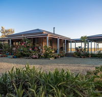 SanctuaryWaratah - Rental Cars
