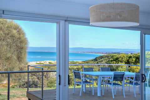 Sandbar Beach House - Rental Cars 0