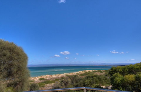 Sandbar Beach House - Rental Cars 3