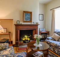 Sargeants  Armoury Cottages 1823 - Rental Cars