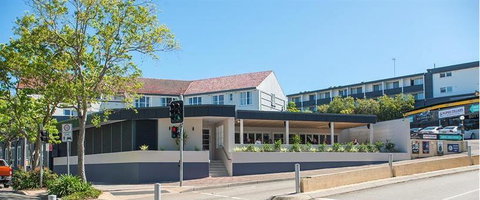 Seabreeze Hotel - Rental Cars 0