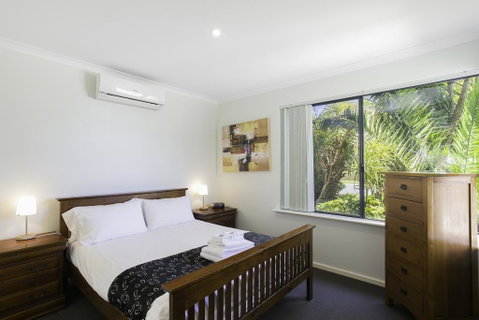 Seahaven By Rockingham Apartments - Rental Cars 2