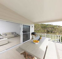 Seal Rocks Beach House ....Sugarloaf - Rental Cars