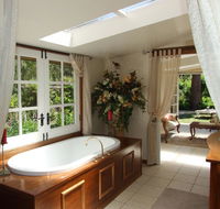 Shakespeare's Wilderness Chalet - Rental Cars