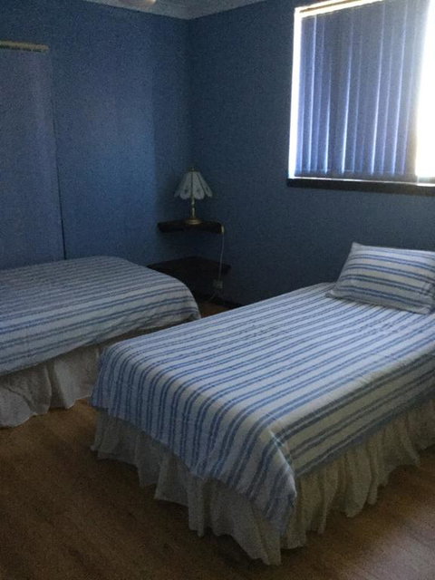 Shark Bay Views B & B - Rental Cars 1