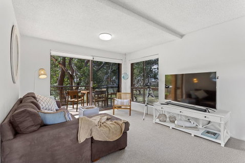 Shoreline, Unit 15,1 Intrepid Close - Rental Cars 1
