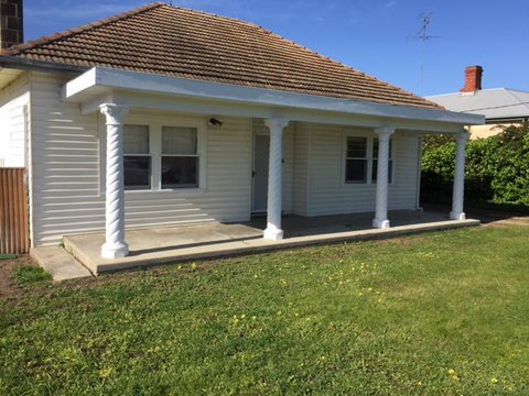 Smith Street Cottage Naracoorte - Rental Cars 0