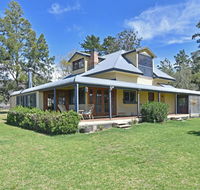 Soldiers Cottage picturebook vineyard home - Rental Cars