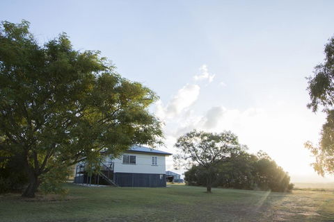 Stockton Rise Country Retreats - Rental Cars 3