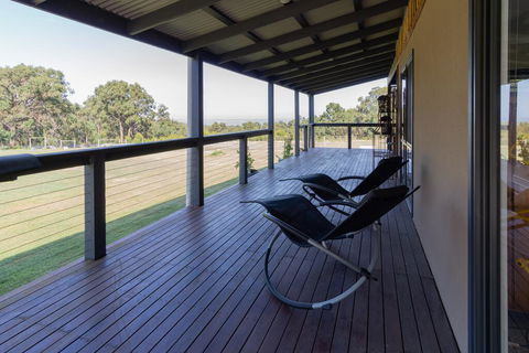 Studio 165 Hidden Gem On 50 Acres With Bay Views - Rental Cars 0