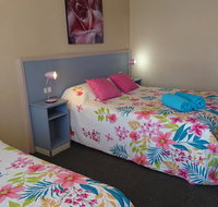 Sunflower Motel - Rental Cars