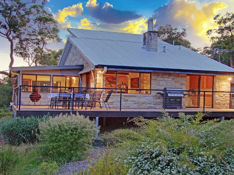 Sydney View - 70km From Sydney, 1000km From Care! - Rental Cars 1