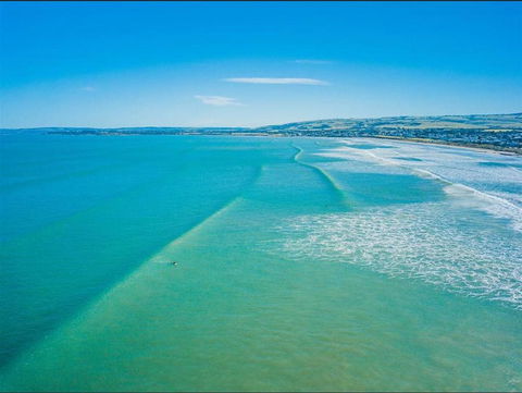 Tahren Beachfront Shack - Rental Cars 0