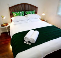 Tea Gardens Hotel - Rental Cars