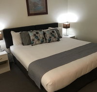 Tea Gardens Motel - Rental Cars