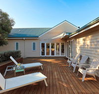 The Beach House - Quintessential Holiday House with open fireplace - Rental Cars