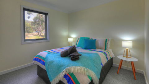 Orford Beachside Holiday Park - Rental Cars 7