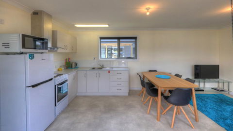 Orford Beachside Holiday Park - Rental Cars 10