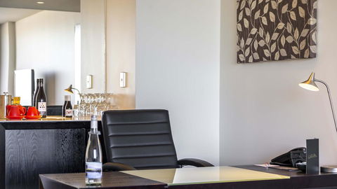 Hotel Grand Chancellor Hobart - Rental Cars 38
