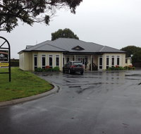 Stanley Cabin and Tourist Park - Rental Cars
