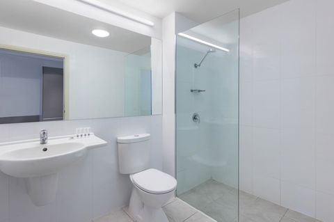 Travelodge Hotel Hobart Airport - Rental Cars 18