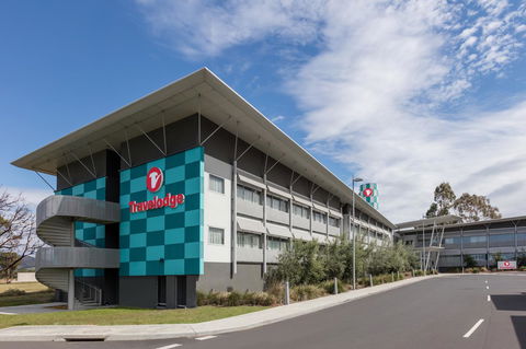 Travelodge Hotel Hobart Airport - Rental Cars 0