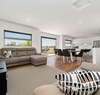 Rosewater Townhouses Dromana - Rental Cars
