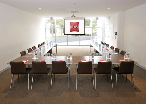 Ibis Melbourne - Glen Waverley - Rental Cars 28