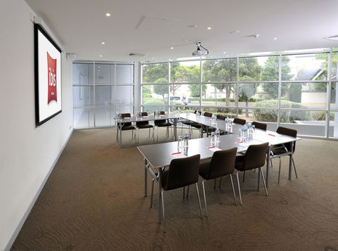 Ibis Melbourne - Glen Waverley - Rental Cars 29