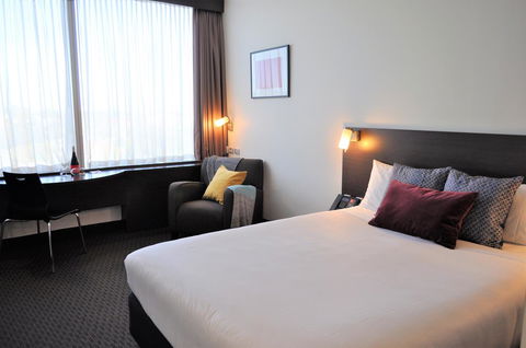 Ibis Melbourne - Glen Waverley - Rental Cars 1