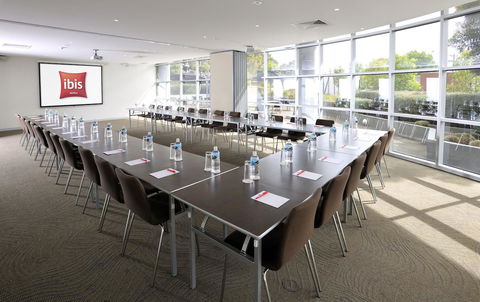 Ibis Melbourne - Glen Waverley - Rental Cars 27