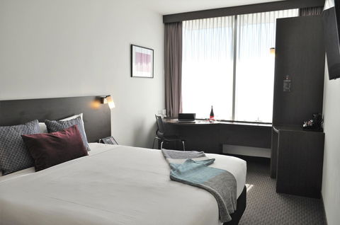 Ibis Melbourne - Glen Waverley - Rental Cars 3
