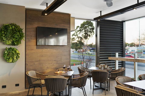 Quality Hotel Wangaratta Gateway - Rental Cars 8