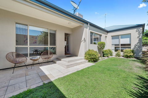 Quality Hotel Wangaratta Gateway - Rental Cars 24