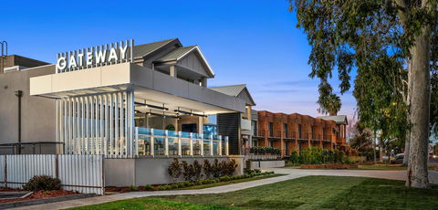 Quality Hotel Wangaratta Gateway - Rental Cars 5