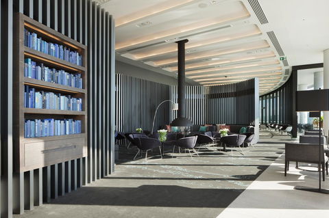 Crown Metropol Melbourne - Rental Cars 17