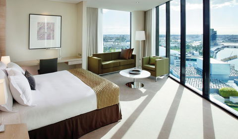 Crown Promenade Melbourne - Rental Cars 18