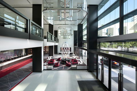 Crown Promenade Melbourne - Rental Cars 22