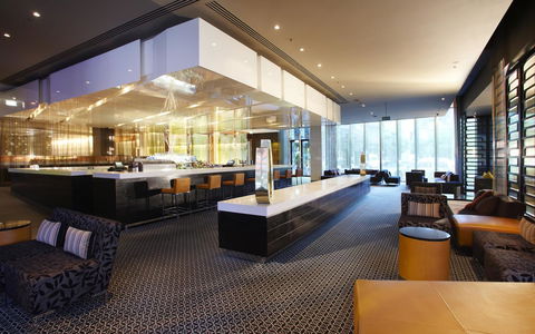 Crown Promenade Melbourne - Rental Cars 11