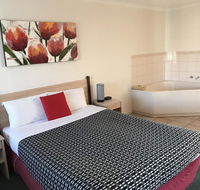Beachcomber Motel  Apartments - Rental Cars
