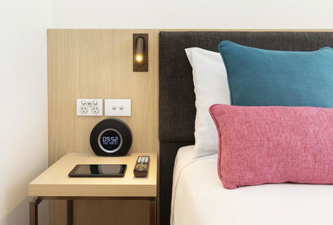 Ibis Melbourne Central - Rental Cars 0