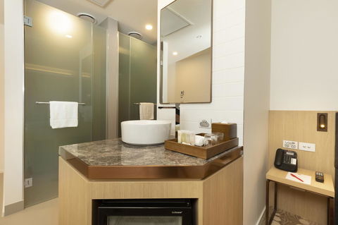 Ibis Melbourne Central - Rental Cars 31