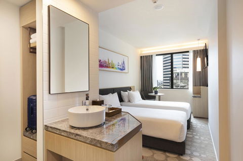Ibis Melbourne Central - Rental Cars 11