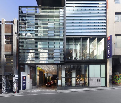 Ibis Melbourne Central - Rental Cars 2