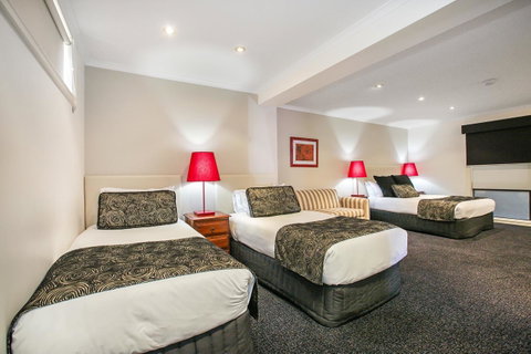 All Seasons Resort Hotel Bendigo - Rental Cars 17